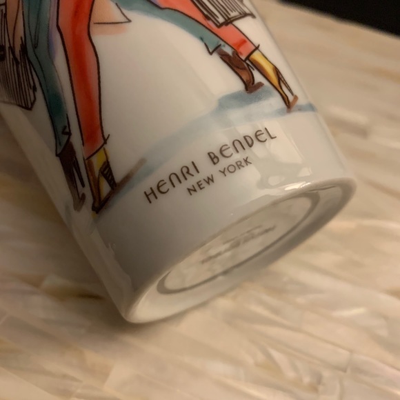 ❌SOLD❌Henri bendel mug - Picture 3 of 3